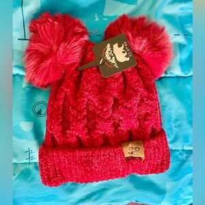 NEW Red Knitted Pom-Pom Beanie Hat